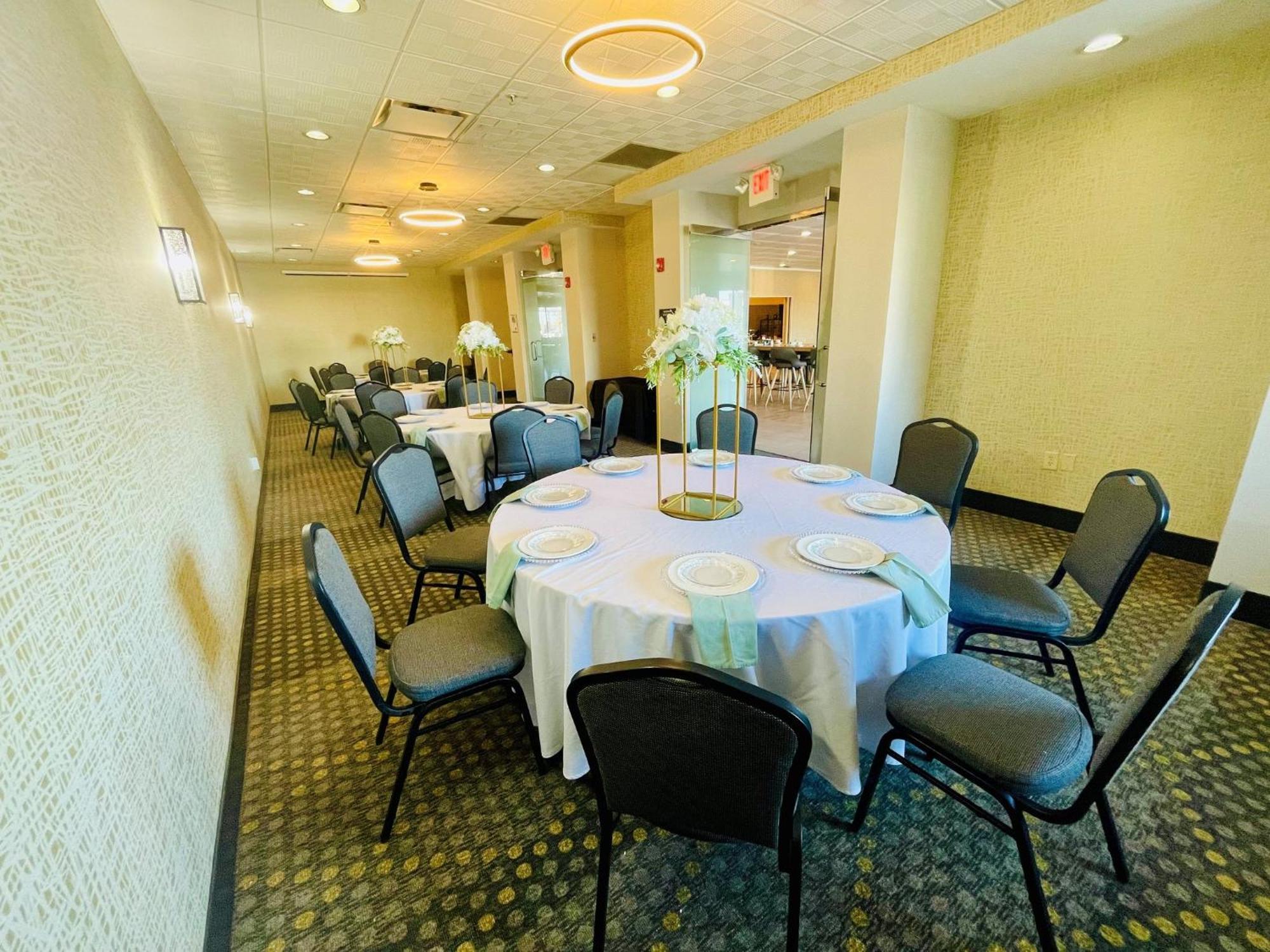 Holiday Inn Lansdale-Hatfield By Ihg Kulpsville Exterior photo